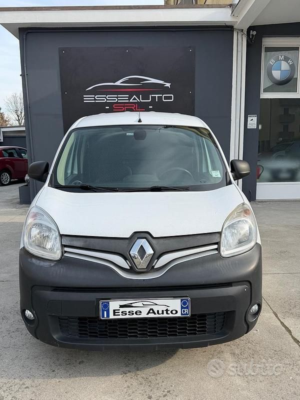 Bianco Usata 2016 Renault Kangoo Monovolume | 6900 € (Buon prezzo) - Immagine 1/4