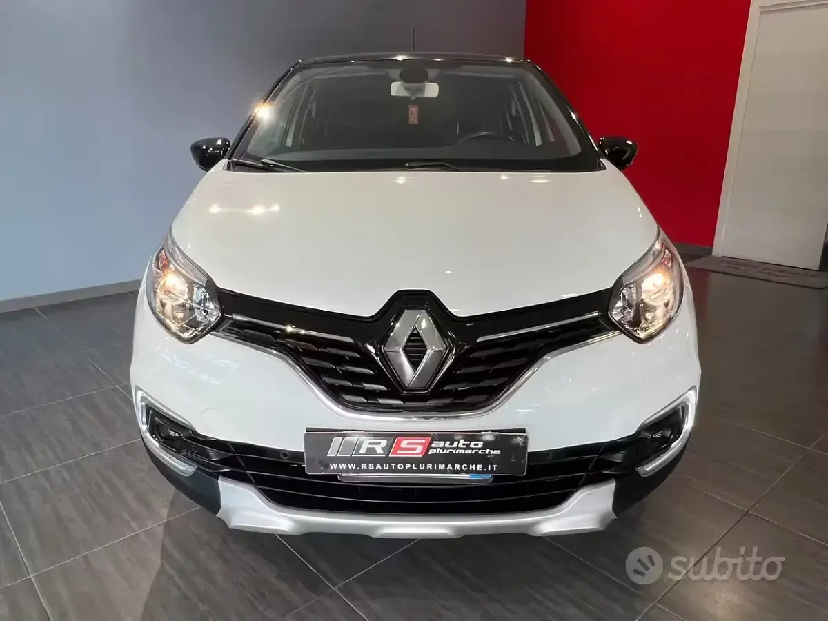 Usata Renault Captur Intens 90 CV (66 kW) 2017 Bianco SUV