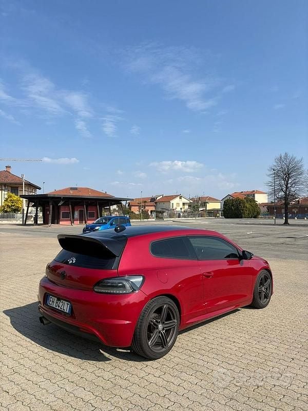 Usata VW Scirocco R-line 122 CV (89 kW) 2011 Rosso Coupé