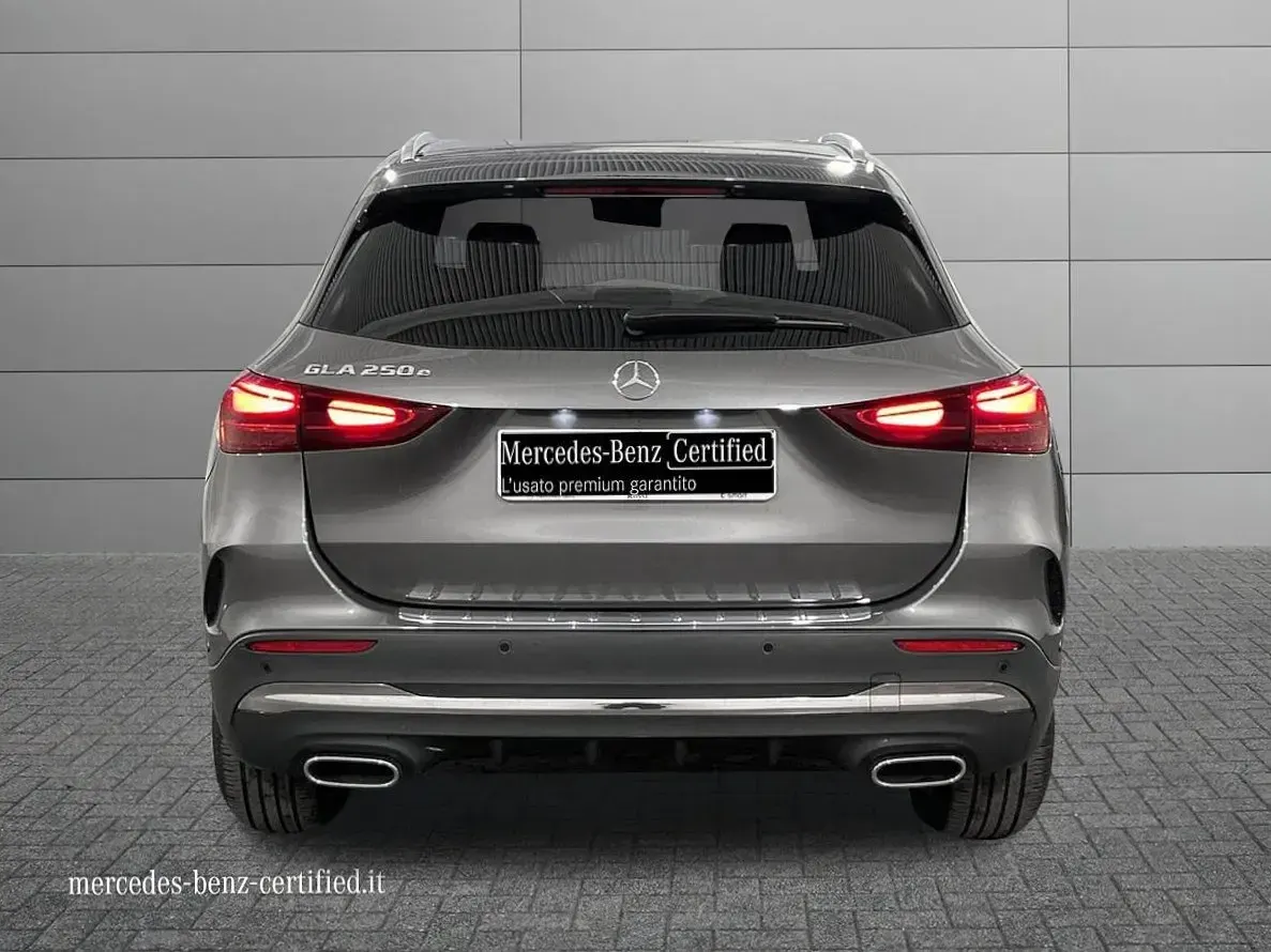 Usata Mercedes GLA250 Advanced Plus 164 CV (120 kW) 2023 Grigio SUV