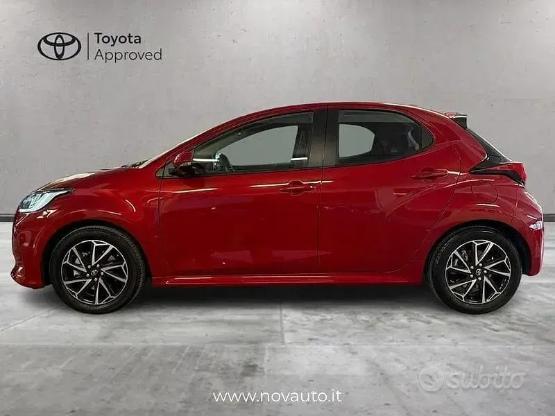 Usata Toyota Yaris Hybrid Trend 116 CV (85 kW) 2022 Rosso Berlina