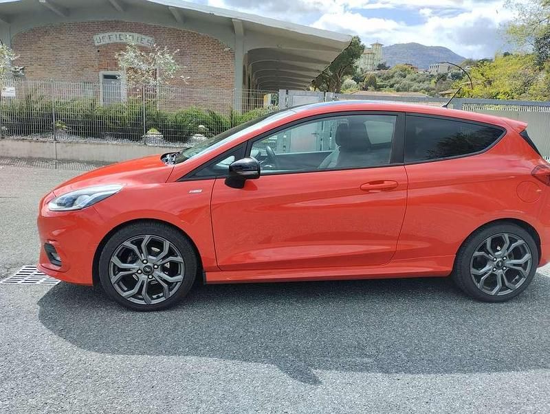 Usata Ford Fiesta ST-Line 101 CV (74 kW) 2018 Rosso Utilitaria