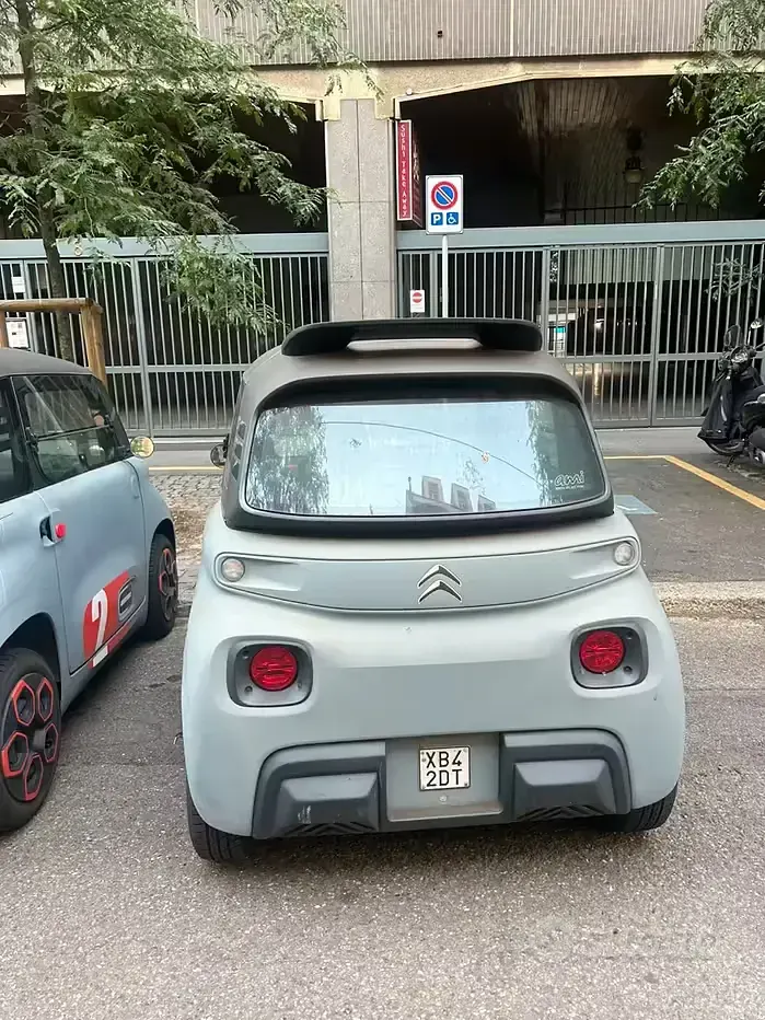 Usata Citroën AMI 2024 Grigio Berlina