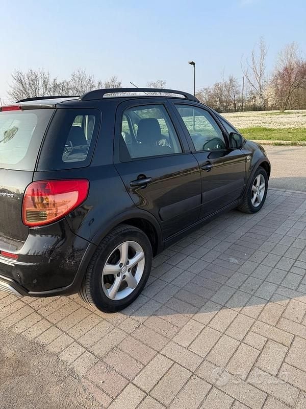 Usata Suzuki SX4 107 CV (78 kW) 2007 Nero Berlina