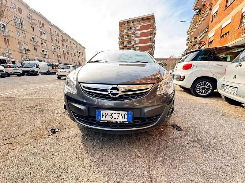 Usata Opel Corsa 2013 Grigio Utilitaria