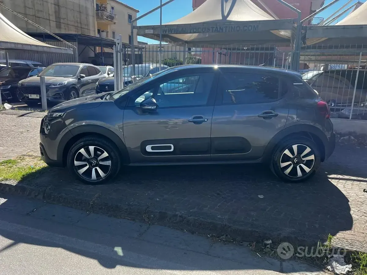 Usata Citroën C3 Shine 102 CV (75 kW) 2022 Grigio Utilitaria