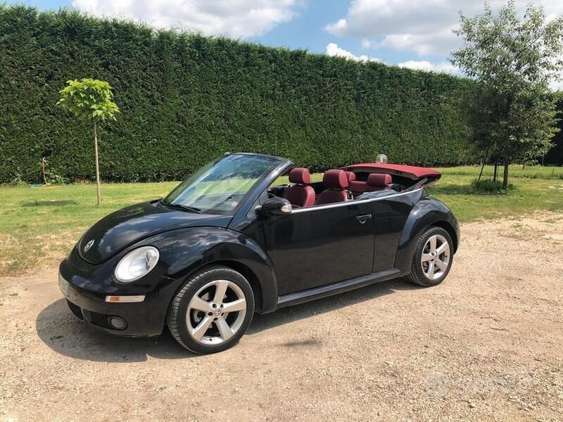 Usata VW New Beetle Cabriolet 105 CV (77 kW) 2009 Nero Cabrio