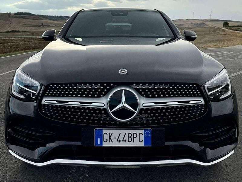 Usata Mercedes GLC300 Premium Plus 245 CV (180 kW) 2020 Onixgrey Coupé