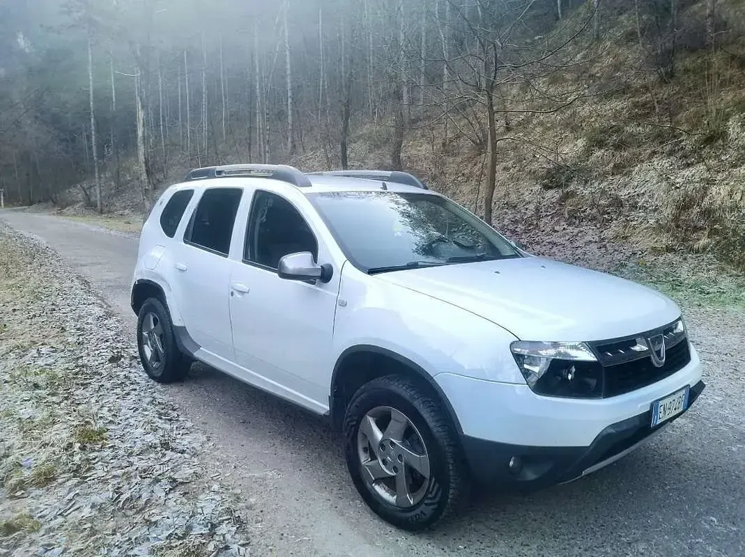Usata Dacia Duster 110 CV (80 kW) 2012 Bianco SUV