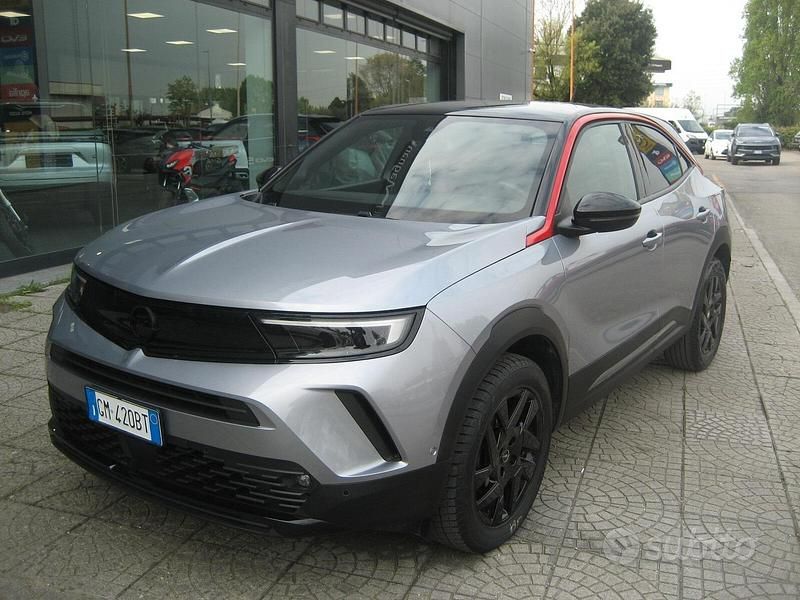 Usata Opel Mokka 131 CV (96 kW) 2023 Grigio SUV