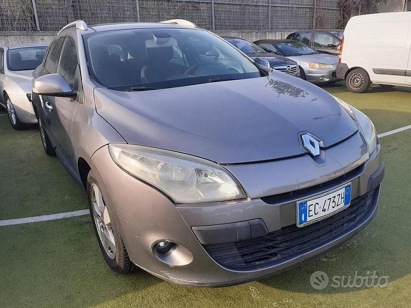 Usata Renault Mégane Dynamique 110 CV (80 kW) 2010 Grigio Berlina