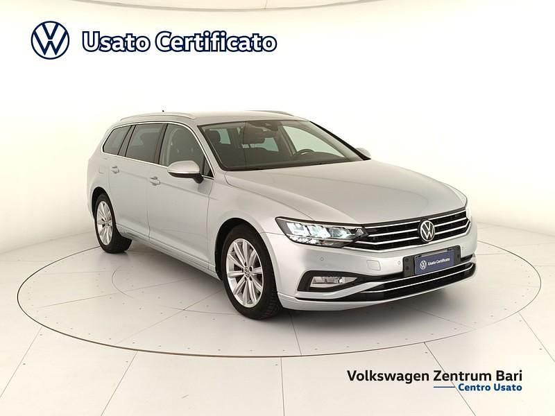 Usata VW Passat Business 150 CV (110 kW) 2021 Argento Station wagon