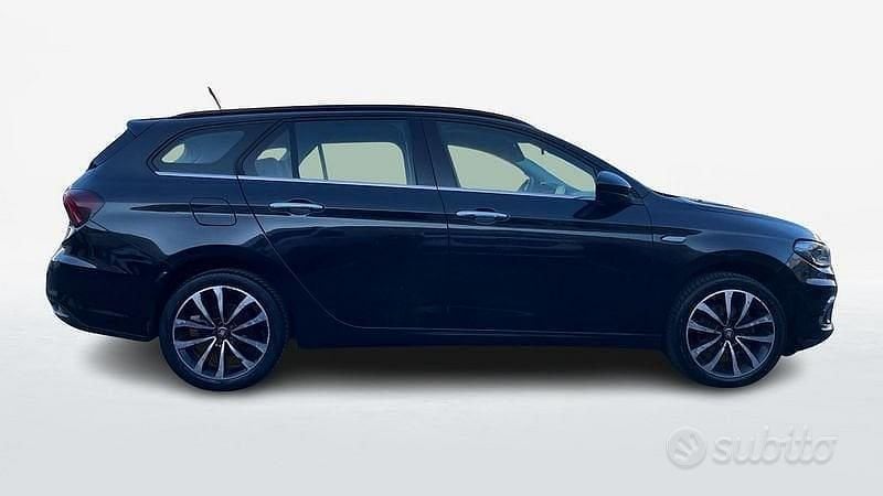 Usata Fiat Tipo Lounge 120 CV (88 kW) 2019 Nero Station wagon
