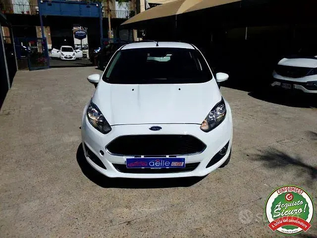 Usado Ford Fiesta Business Edition 75 HP (55 kW) 2017 Branco Citadino