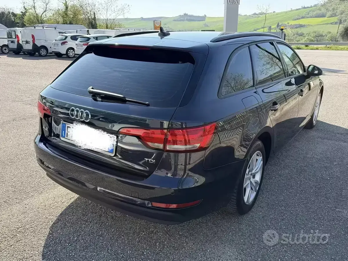 Usata Audi A4 Business 150 CV (110 kW) 2016 Bluazzurro Station wagon