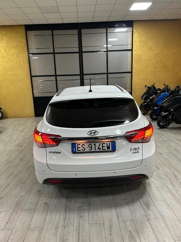 Usata Hyundai i40 Style 136 CV (100 kW) 2013 Bianco Station wagon