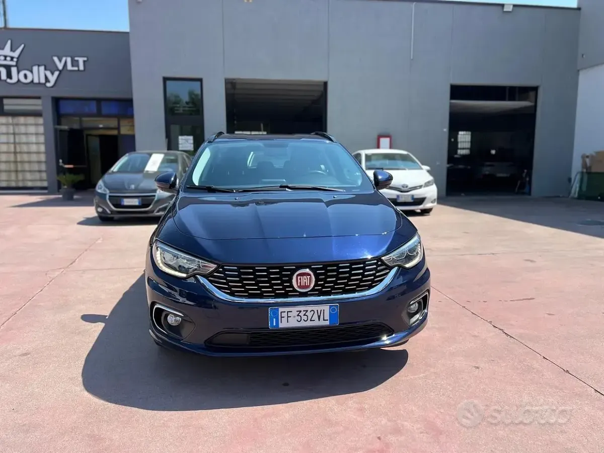 Usata Fiat Tipo Lounge 120 CV (88 kW) 2016 Bluazzurro Station wagon