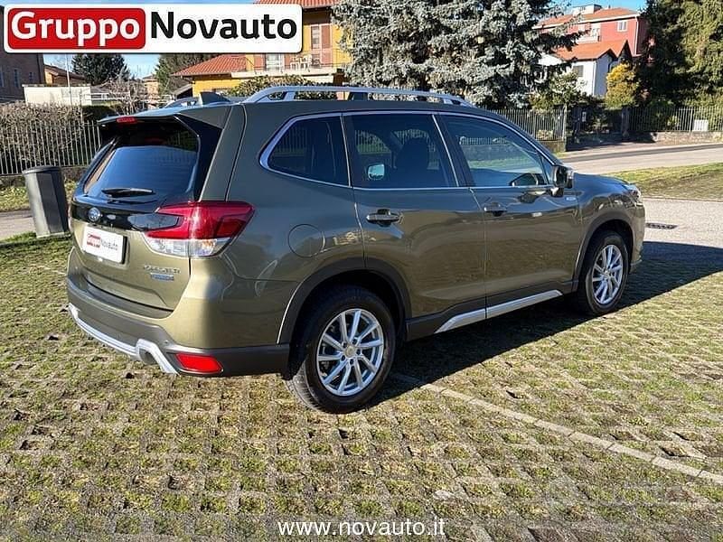 Usata Subaru Forester Style 150 CV (110 kW) 2023 Marrone SUV