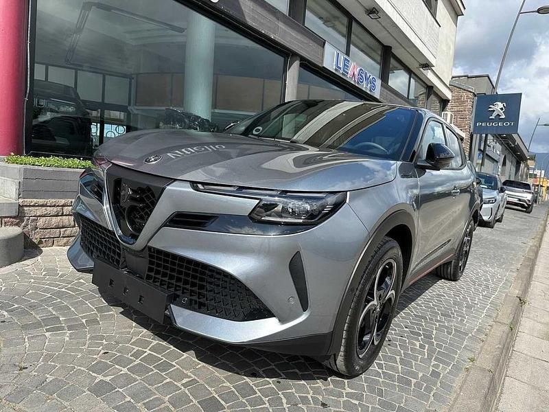 Grigio Nuova 2025 Alfa Romeo GT Junior Edizione Speciale SUV | 27.900 € (Buon prezzo) - Immagine 1/3