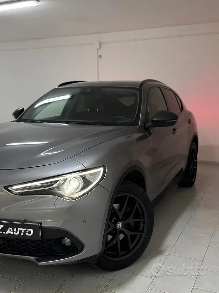 Usata Alfa Romeo Stelvio Tech Edition 190 CV (139 kW) 2019 Grigio SUV
