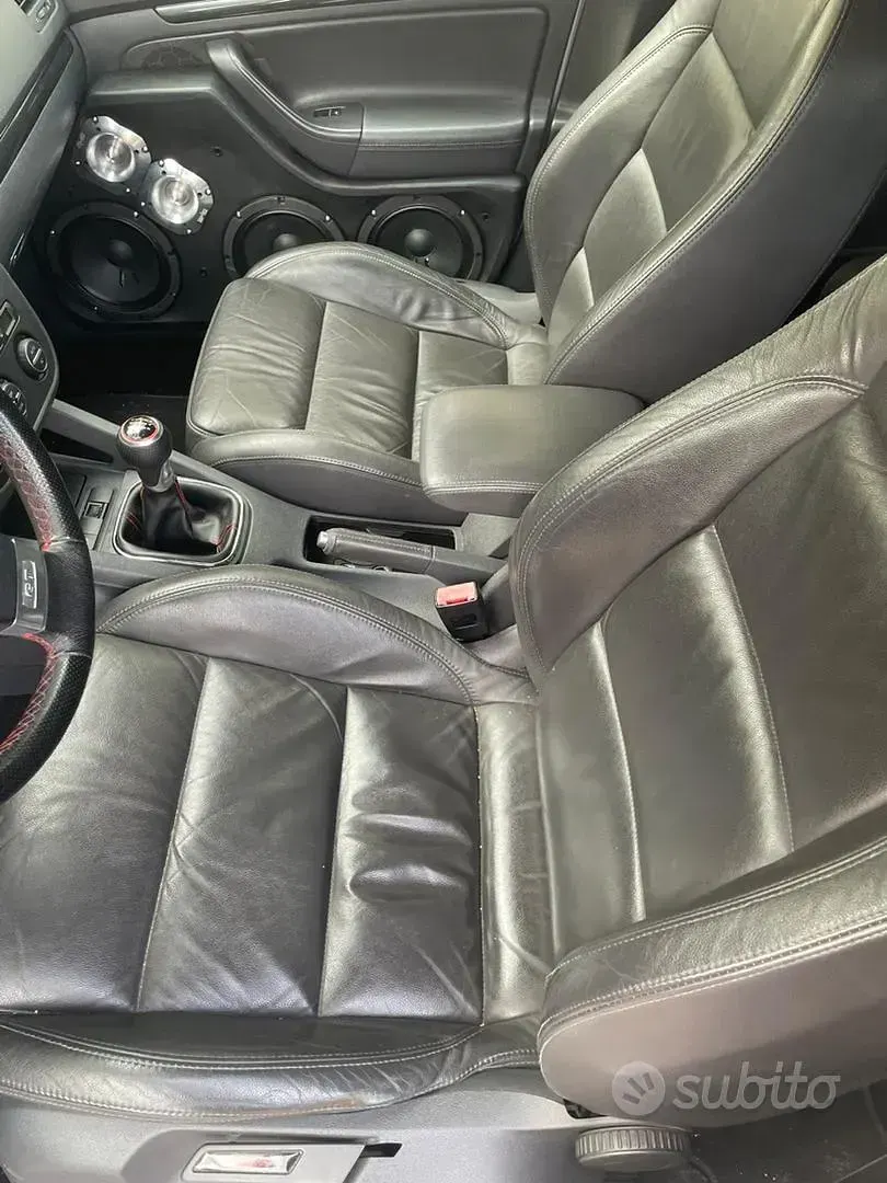 Begagnad VW Golf VI GT 140 HK (102 kW) 2008 Grå Halvkombi