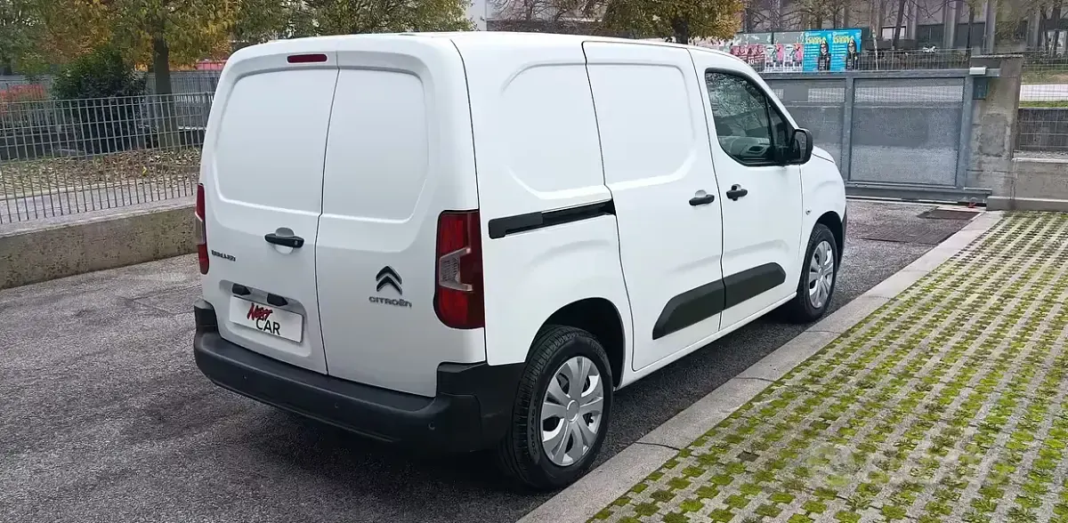 Usata Citroën Berlingo 100 CV (73 kW) 2021 Bianco Monovolume