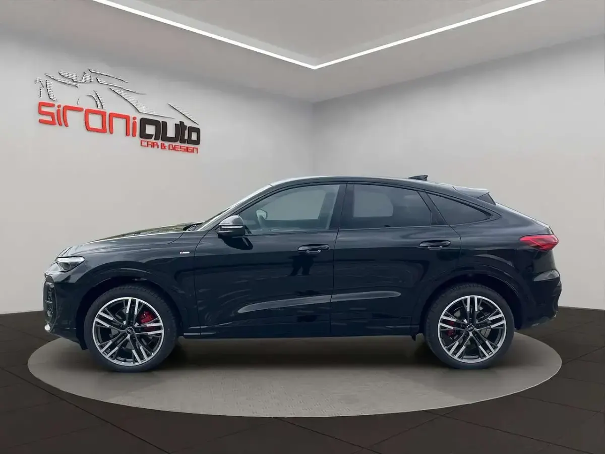 Nuova Audi Q5 S-Line 204 CV (150 kW) 2026 Nero SUV