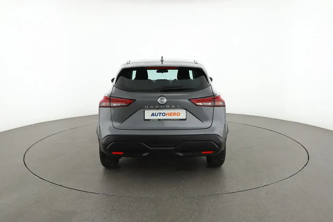 Używany Nissan Qashqai 140 KM (102 kW) 2022 Szary SUV