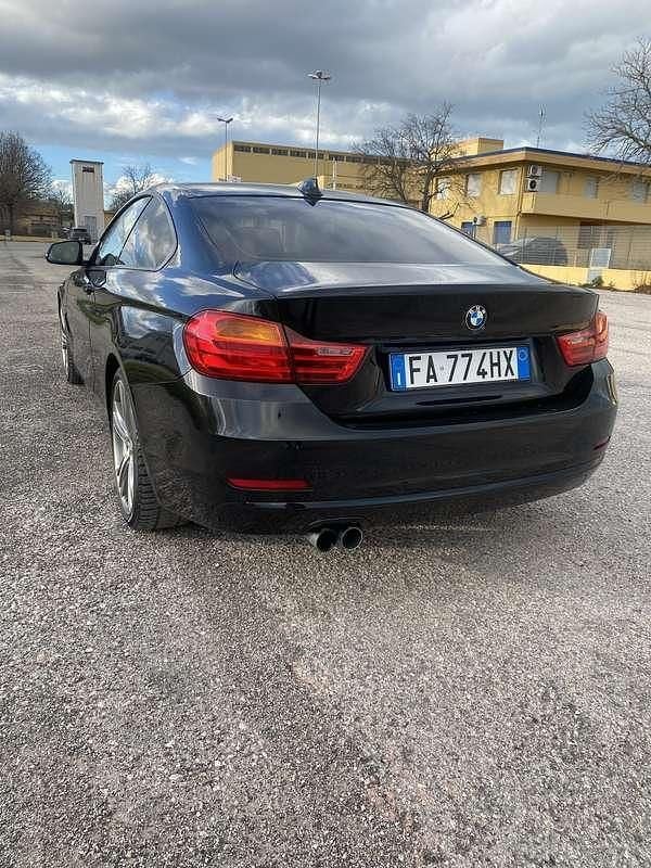 Usata BMW 420 Coupé Sport Line 184 CV (135 kW) 2015 Coupé