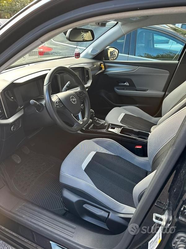 Nero Usata 2023 Opel Mokka Elegance SUV | 18.000 € (Buon prezzo) - Immagine 1/4