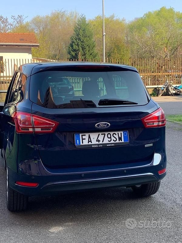 Usata Ford B-MAX Titanium 101 CV (74 kW) 2015 Blu Monovolume