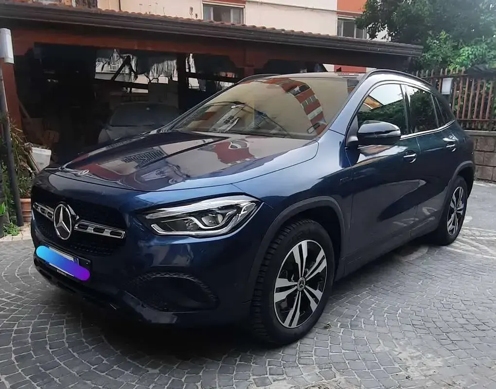 Usata Mercedes GLA250 Premium 160 CV (117 kW) 2021 Blu/azzurro SUV