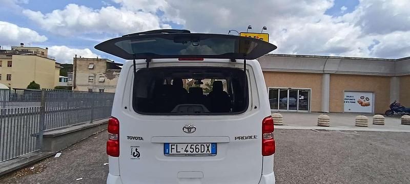 Usata Toyota Proace 116 CV (85 kW) 2017 Bianco Monovolume