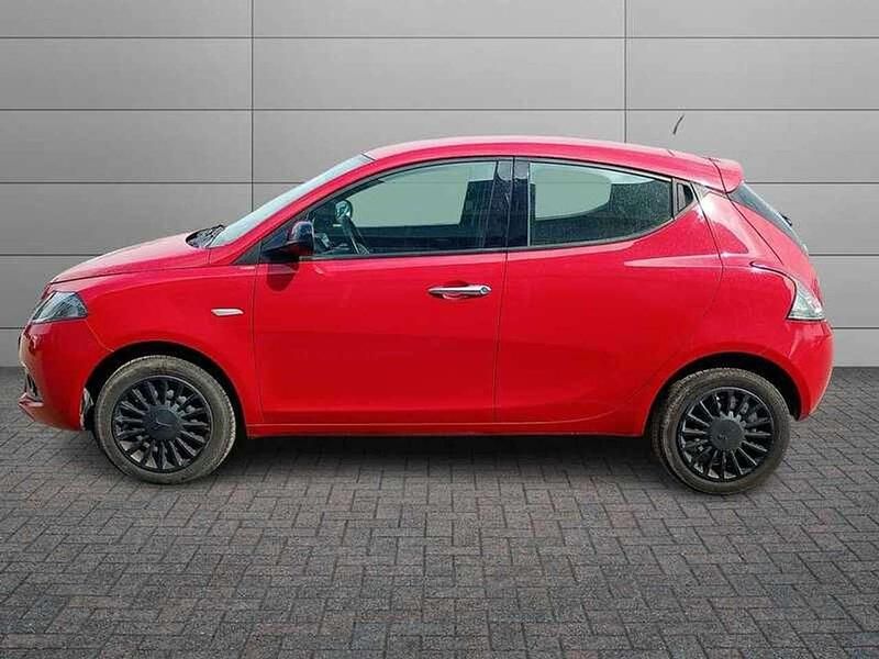 Usata Lancia Ypsilon Silver 69 CV (50 kW) 2022 Other Utilitaria