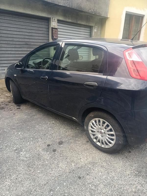 Usata Fiat Punto 77 CV (56 kW) 2015 Utilitaria