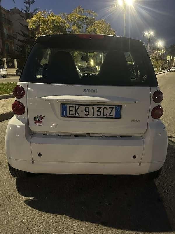 Usata 2012 Smart ForTwo Coupé Due volumi | 4700 € (Ottimo prezzo) - Immagine 1/4