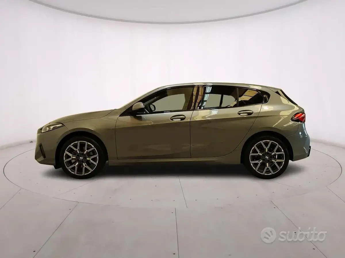 Nuova BMW 118 Comfort Edition 150 CV (110 kW) 2025 Grigio Utilitaria