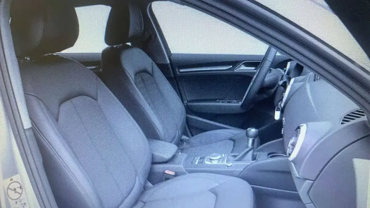 Usata Audi A3 Business 150 CV (110 kW) 2019 Argento Berlina