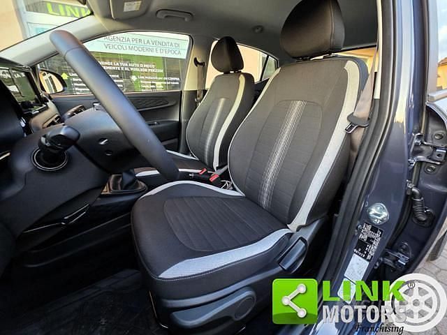 Usata Hyundai i10 63 CV (46 kW) 2025 Grigio Utilitaria