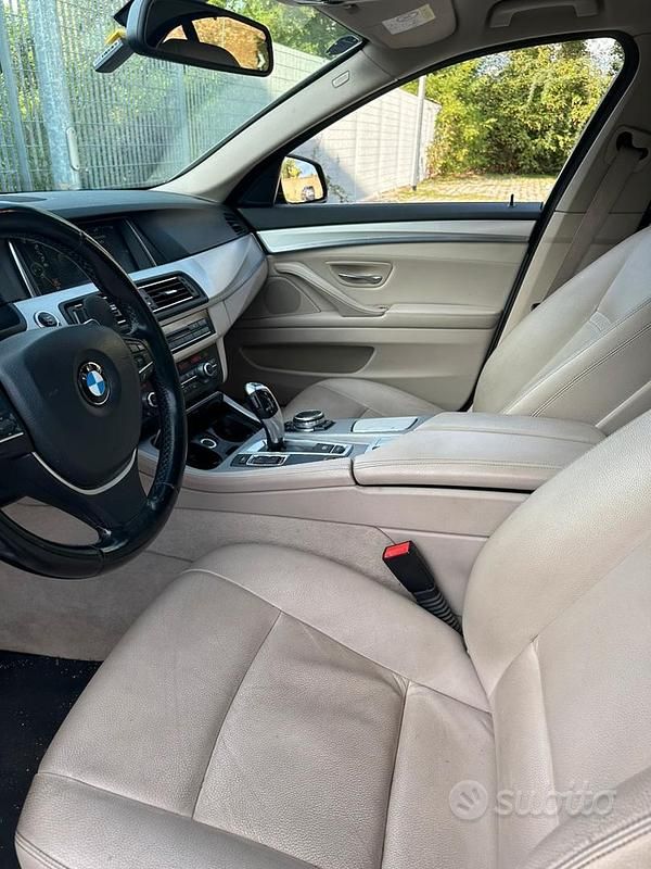 Usata BMW 520 Comfort Edition 184 CV (135 kW) 2014 Grigio Berlina
