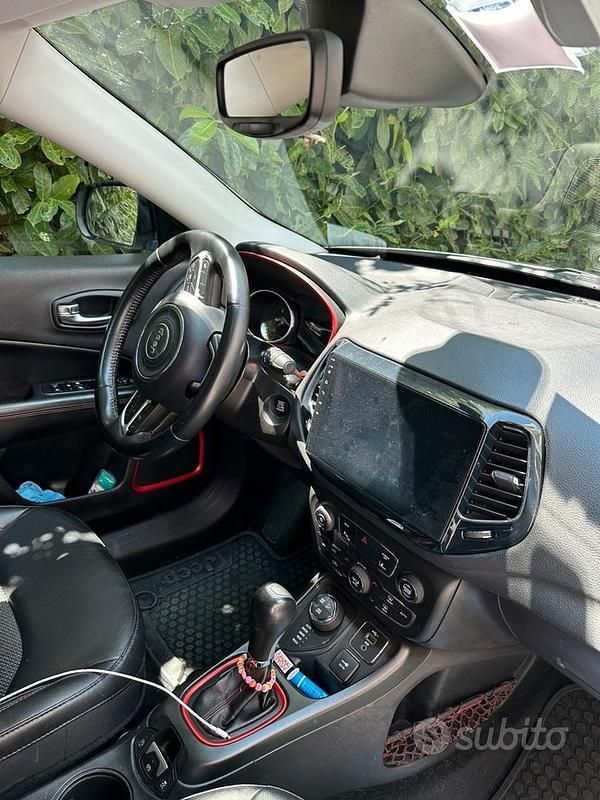 Usata Jeep Compass Trailhawk 170 CV (125 kW) 2019 Bianco SUV