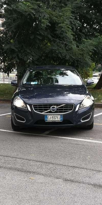 Usata Volvo S60 Kinetic 163 CV (119 kW) 2011 Berlina