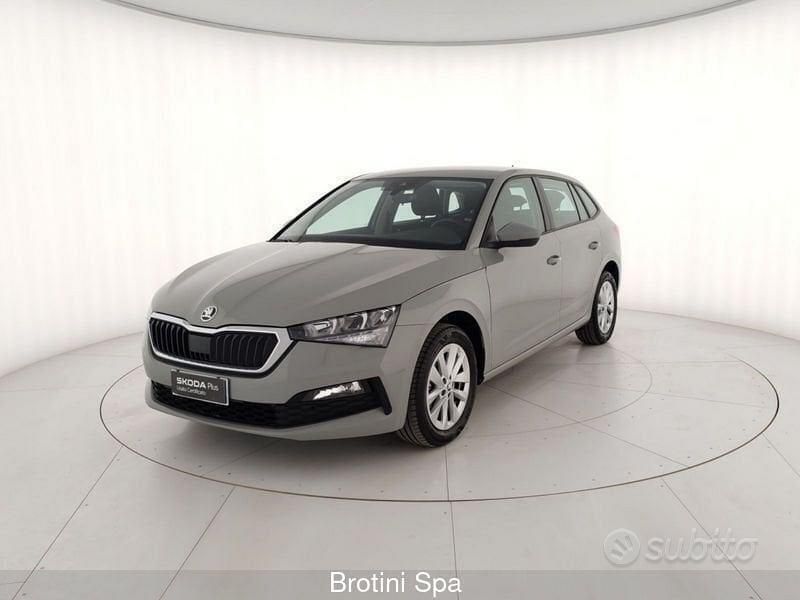 Usata Skoda Scala Ambition 95 CV (69 kW) 2023 Grigio Utilitaria