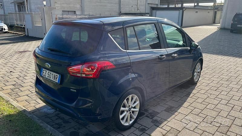 Usata Ford B-MAX Titanium 101 CV (74 kW) 2015 Blu/azzurro Monovolume
