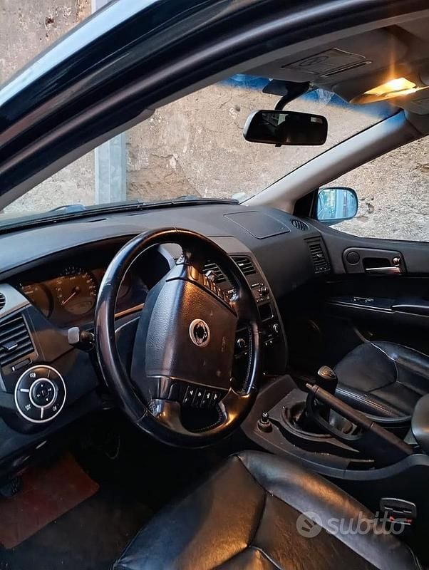 Usata SsangYong Kyron 141 CV (103 kW) 2008 Nero SUV