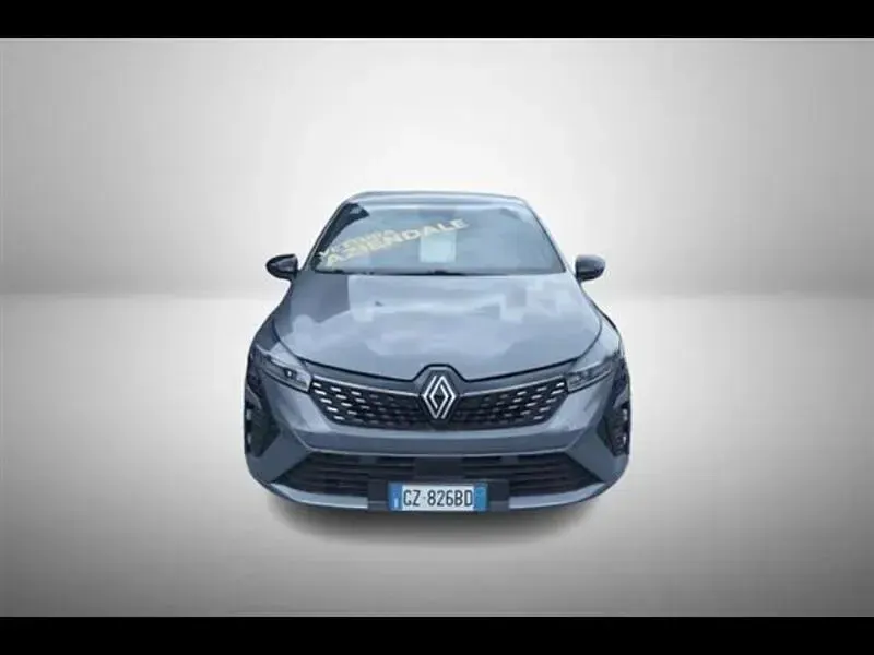 Usata Renault Clio Techno 2025 Grigio chiaro Utilitaria
