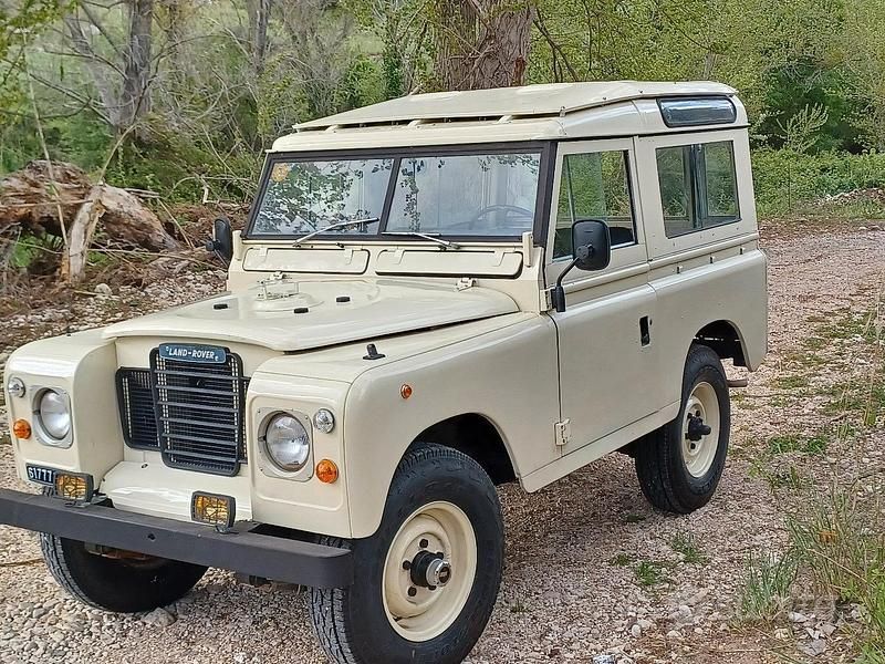 Usata Land Rover Defender 1983 Giallo SUV