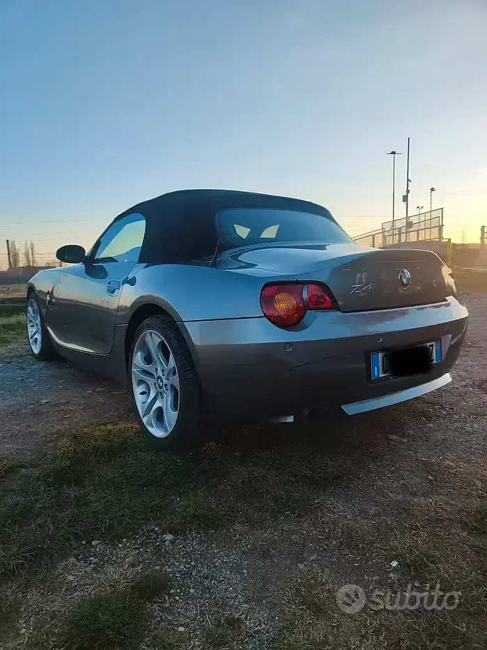 Usata BMW Z4 231 CV (169 kW) 2004 Grigio Cabrio