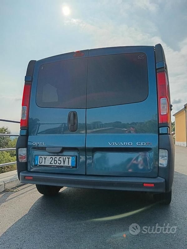 Usata Opel Vivaro 90 CV (66 kW) 2010 Monovolume