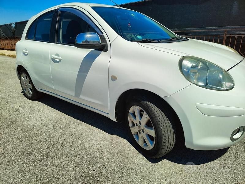 Usata Nissan Micra 80 CV (58 kW) 2014 Bianco Utilitaria